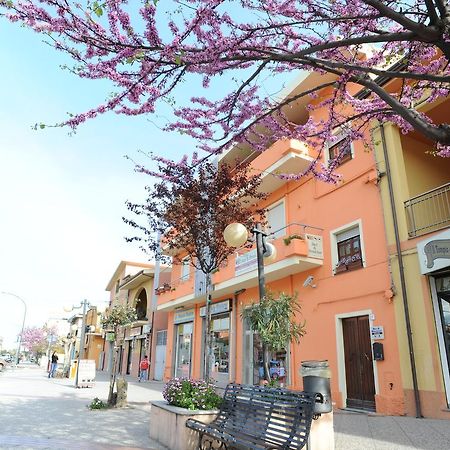 Bed and Breakfast Il Leccio Тортоли Экстерьер фото