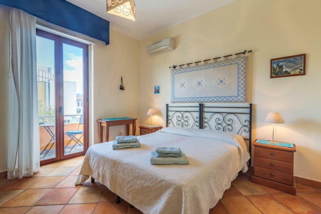 Bed and Breakfast Il Leccio Тортоли Экстерьер фото