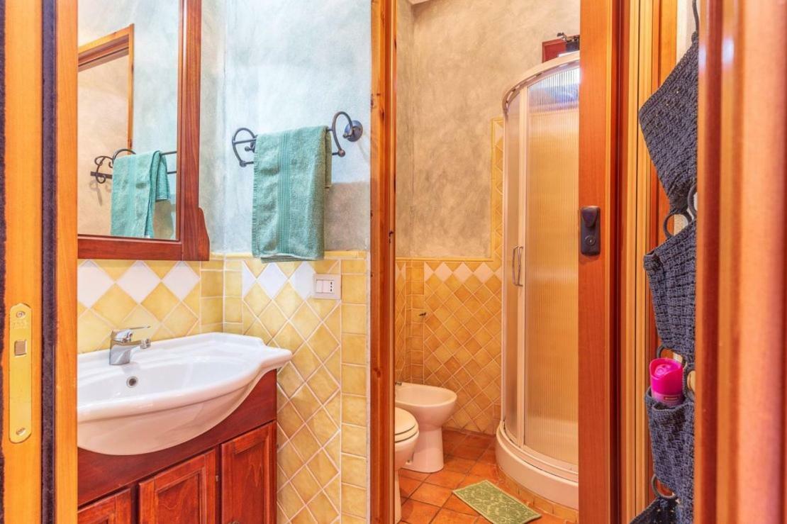 Bed and Breakfast Il Leccio Тортоли Экстерьер фото