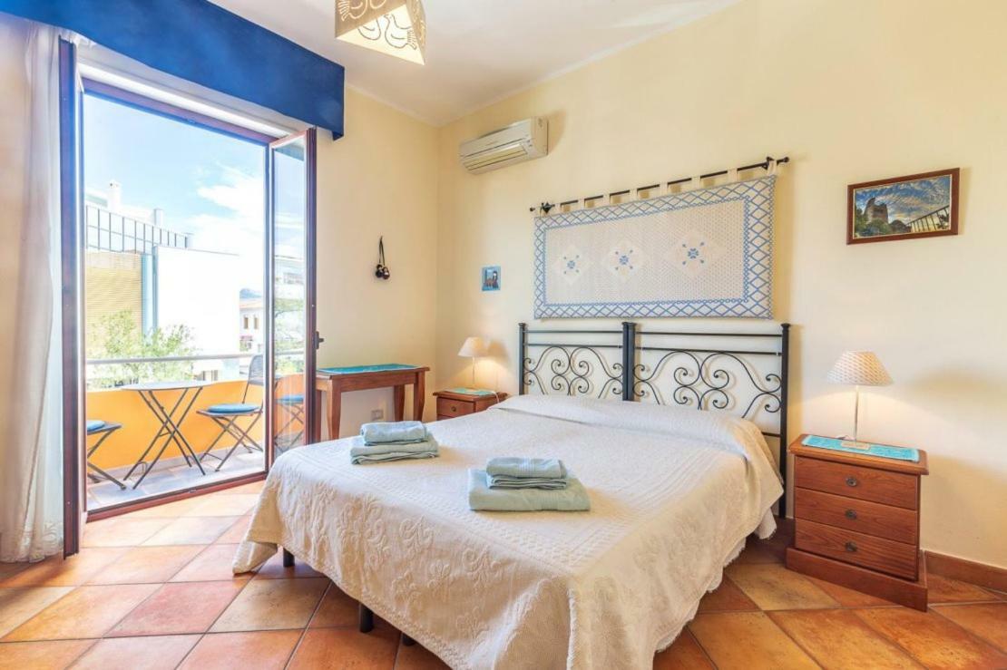 Bed and Breakfast Il Leccio Тортоли Экстерьер фото